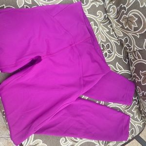 Lululemon hot pink sz4-